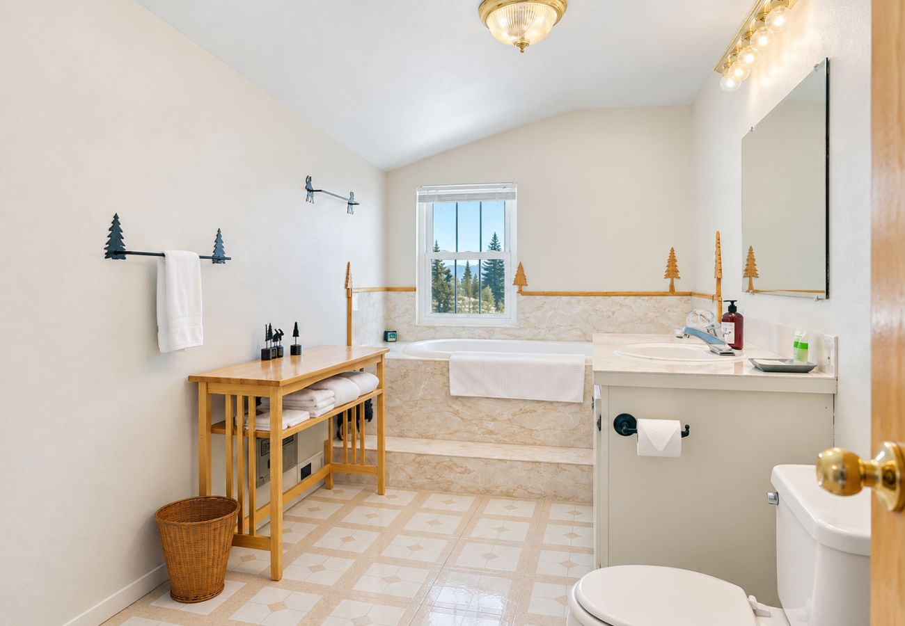 House in Anaconda - Quiet Georgetown Lake home with breathtaking views