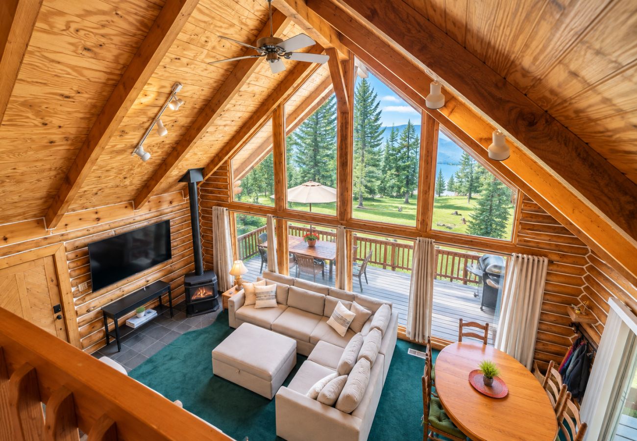 Cabin in Anaconda - Georgetown Lake Log Home Retreat