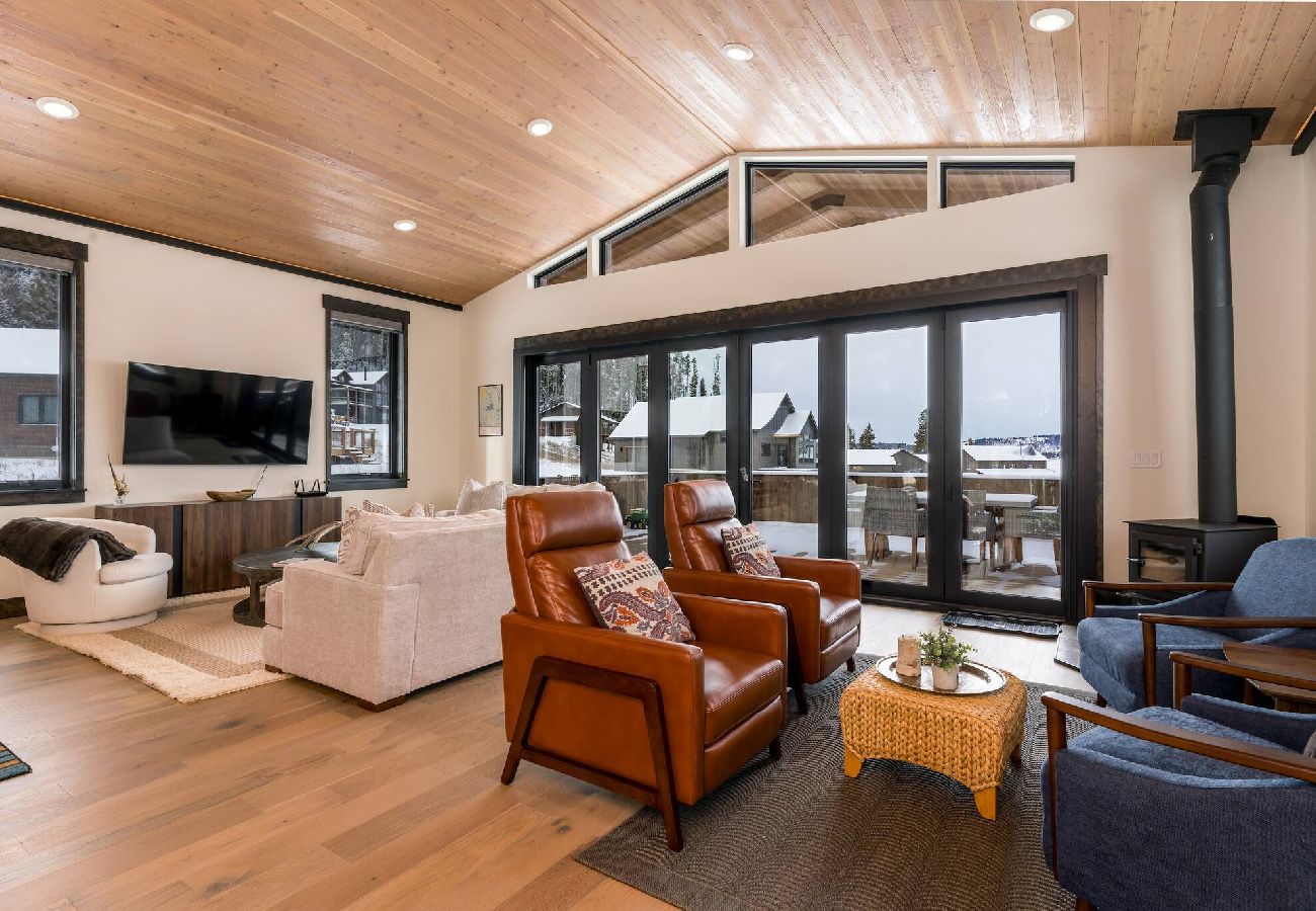 House in Anaconda - New, spacious home at Georgetown 