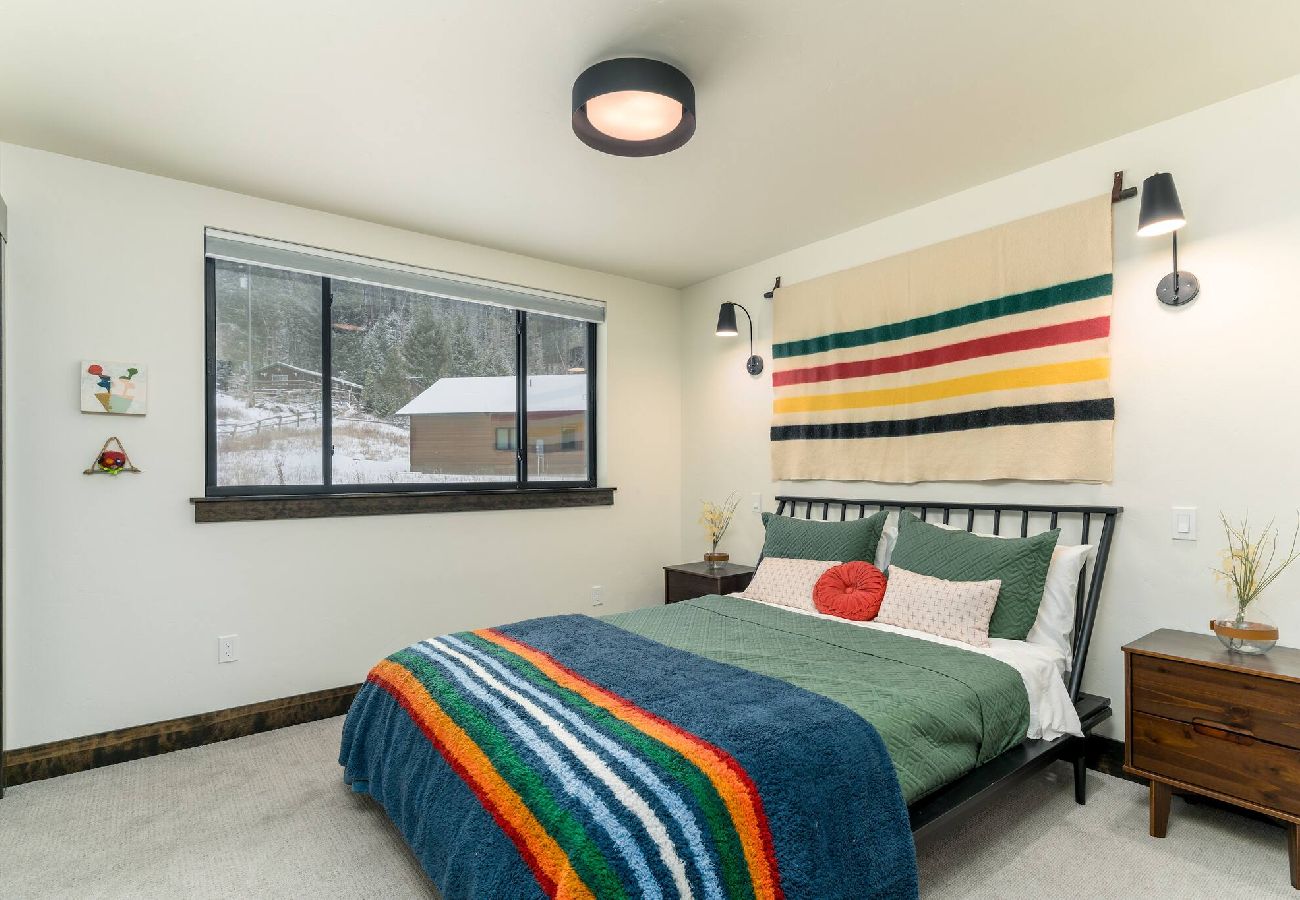 House in Anaconda - New, spacious home at Georgetown 