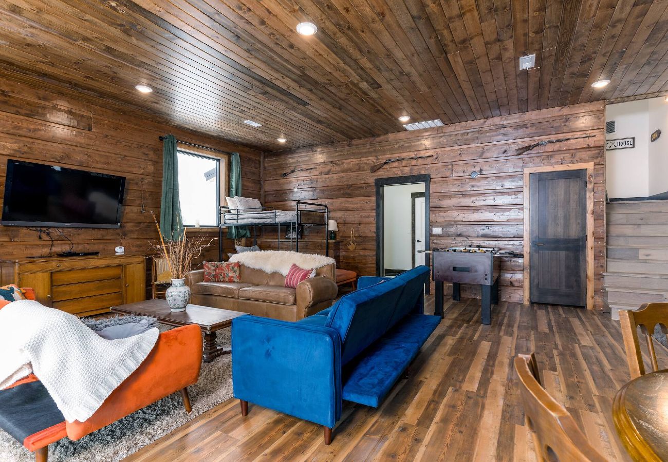House in Anaconda - New, spacious home at Georgetown 