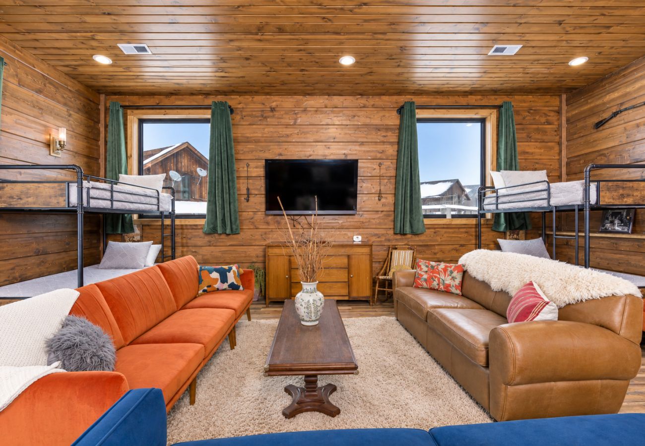 House in Anaconda - Marina Vista Retreat | Lake, Ski & Explore