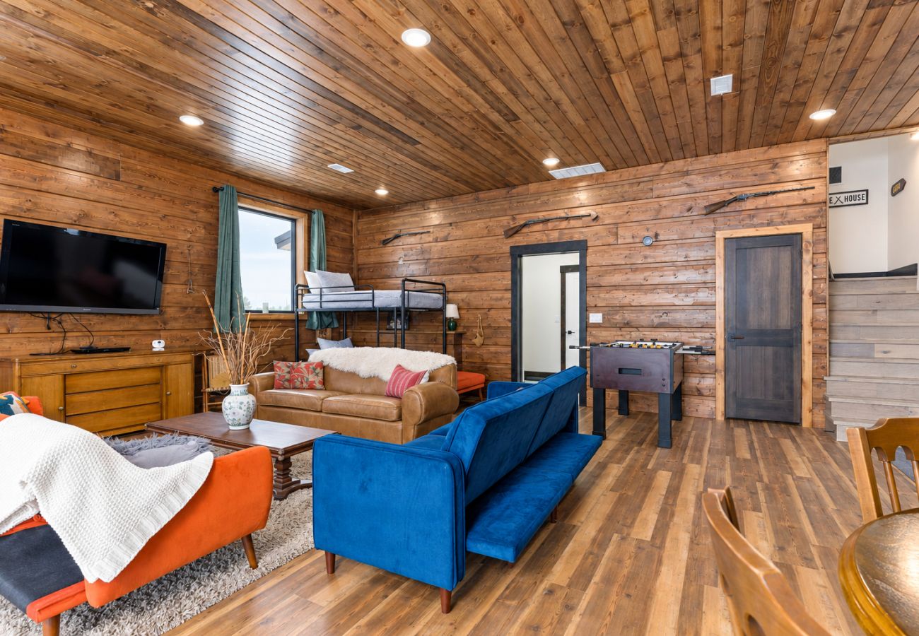 House in Anaconda - Marina Vista Retreat | Lake, Ski & Explore