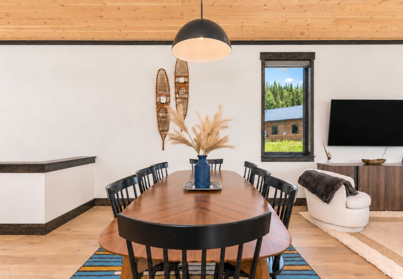 House in Anaconda - Marina Vista Retreat | Lake, Ski & Explore