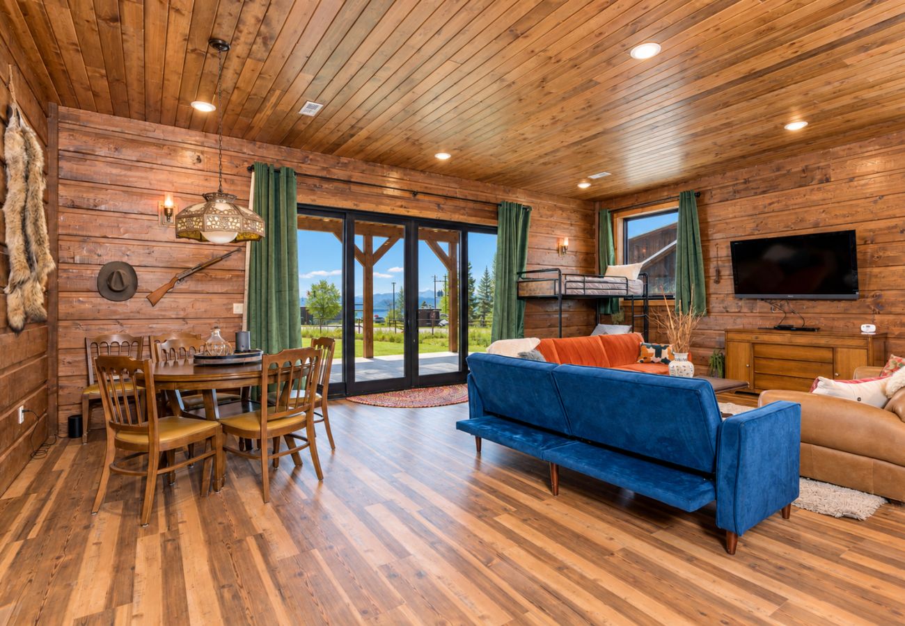 House in Anaconda - Marina Vista Retreat | Lake, Ski & Explore