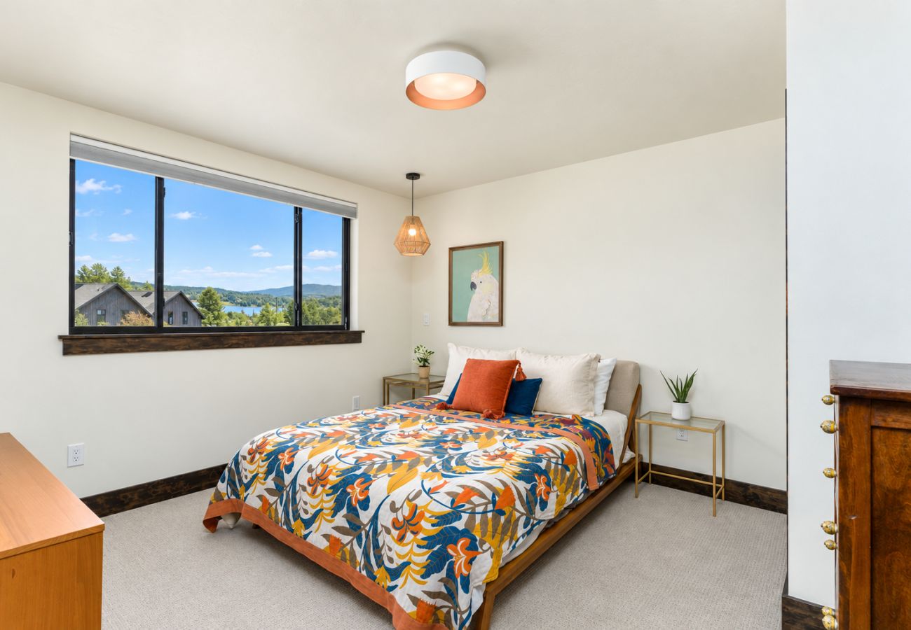 House in Anaconda - Marina Vista Retreat | Lake, Ski & Explore