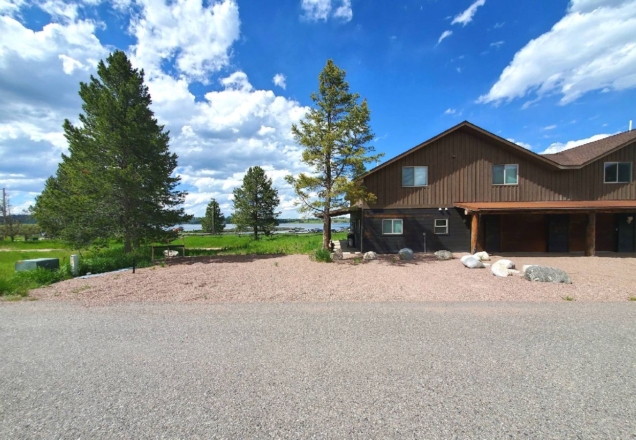 Townhouse in Anaconda - New townhouse at GTL! Easy winter access! 