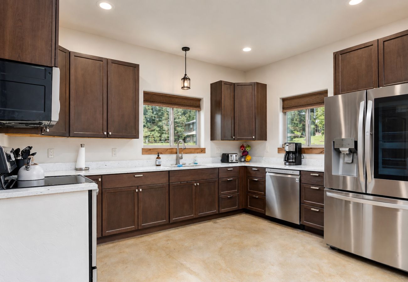 Townhouse in Anaconda - Lakeview townhouse just steps to Denton’s Point!