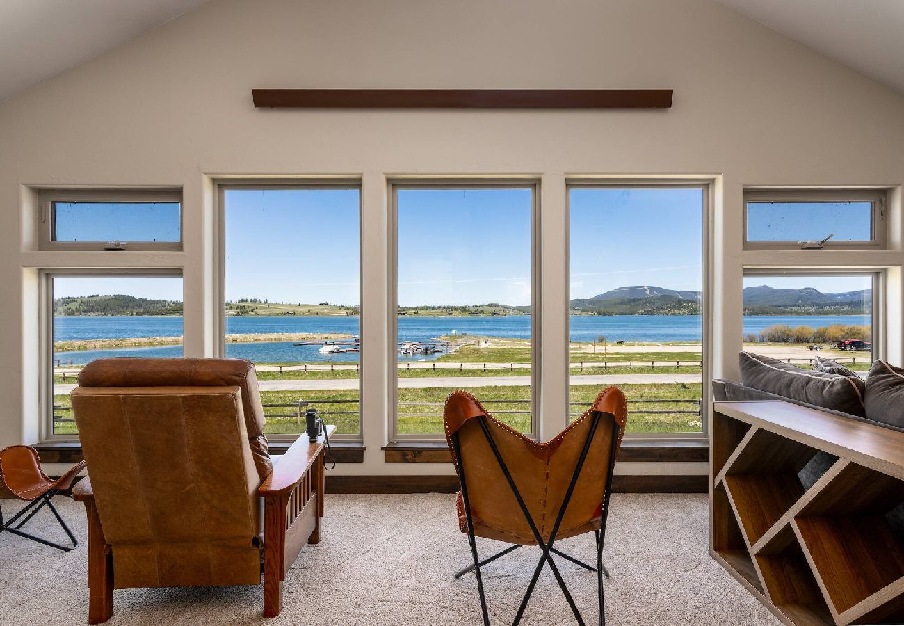 Townhouse in Anaconda - 4 Season Recreational Retreat! 