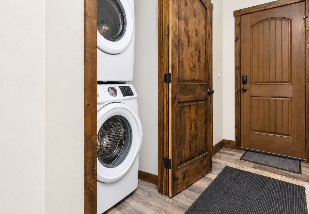Townhouse in Anaconda - 4 Season Recreational Retreat!