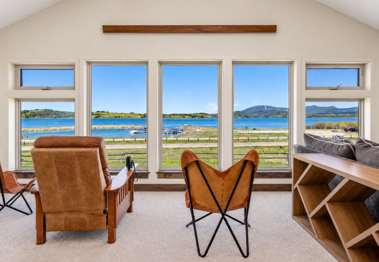 Townhouse in Anaconda - 4 Season Recreational Retreat!