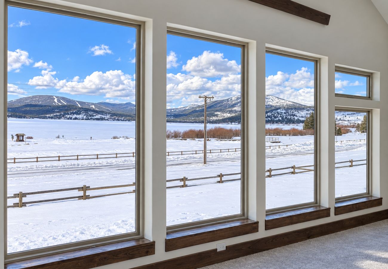 Townhouse in Anaconda - 4 Season Recreational Retreat!