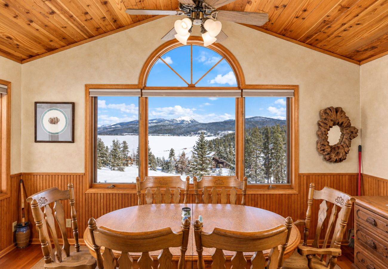 House in Anaconda - Georgetown Lake home with hot tub, sauna, & views!