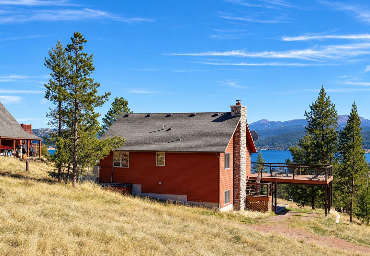 House in Anaconda - Georgetown Lake home with hot tub, sauna, & views!