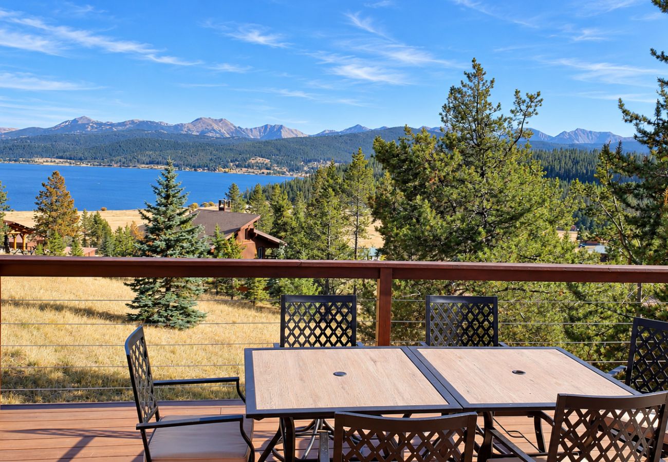 House in Anaconda - Georgetown Lake home with hot tub, sauna, & views!