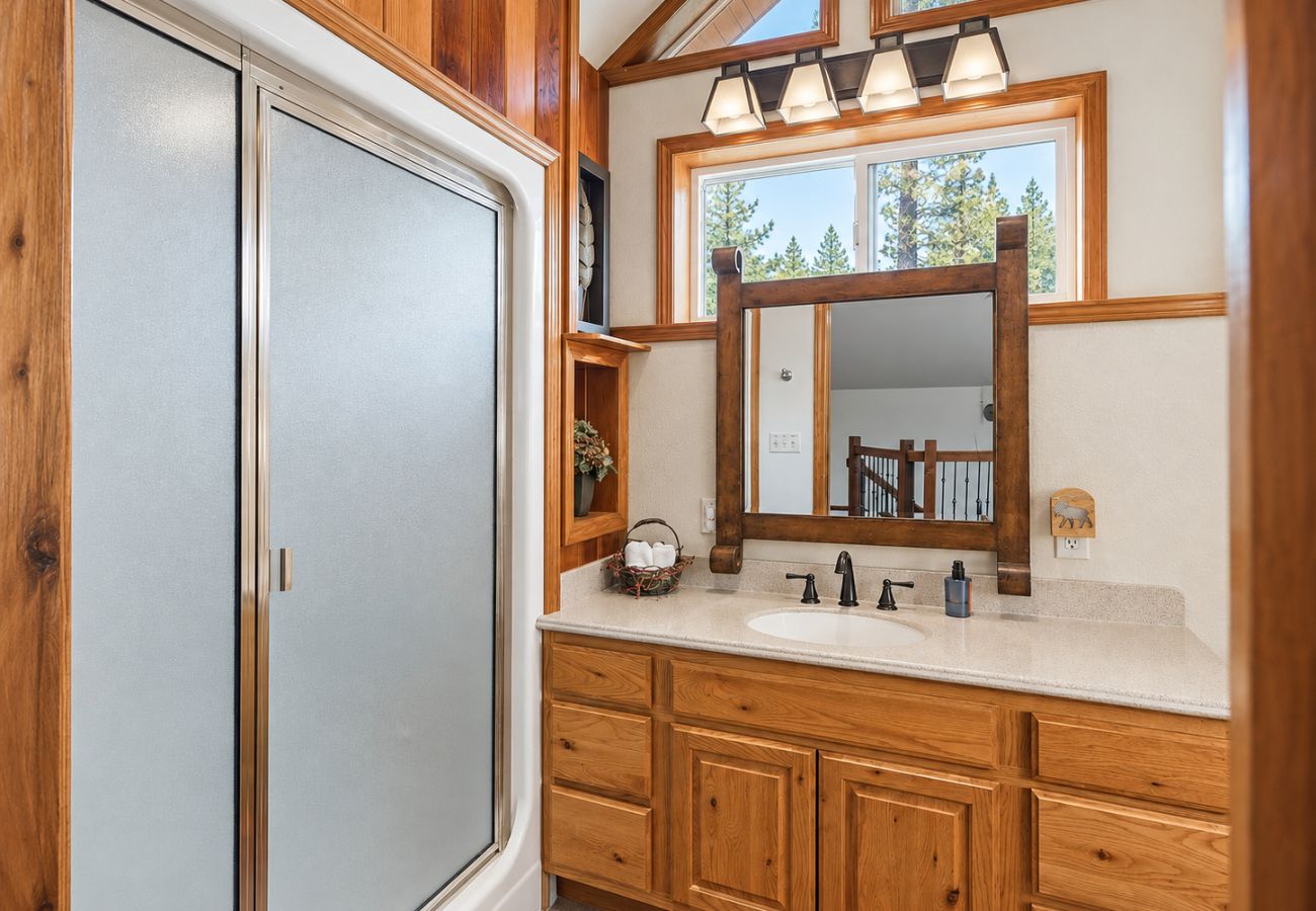 Cabin in Anaconda - Quiet Pintler Getaway - Minutes from Georgetown!