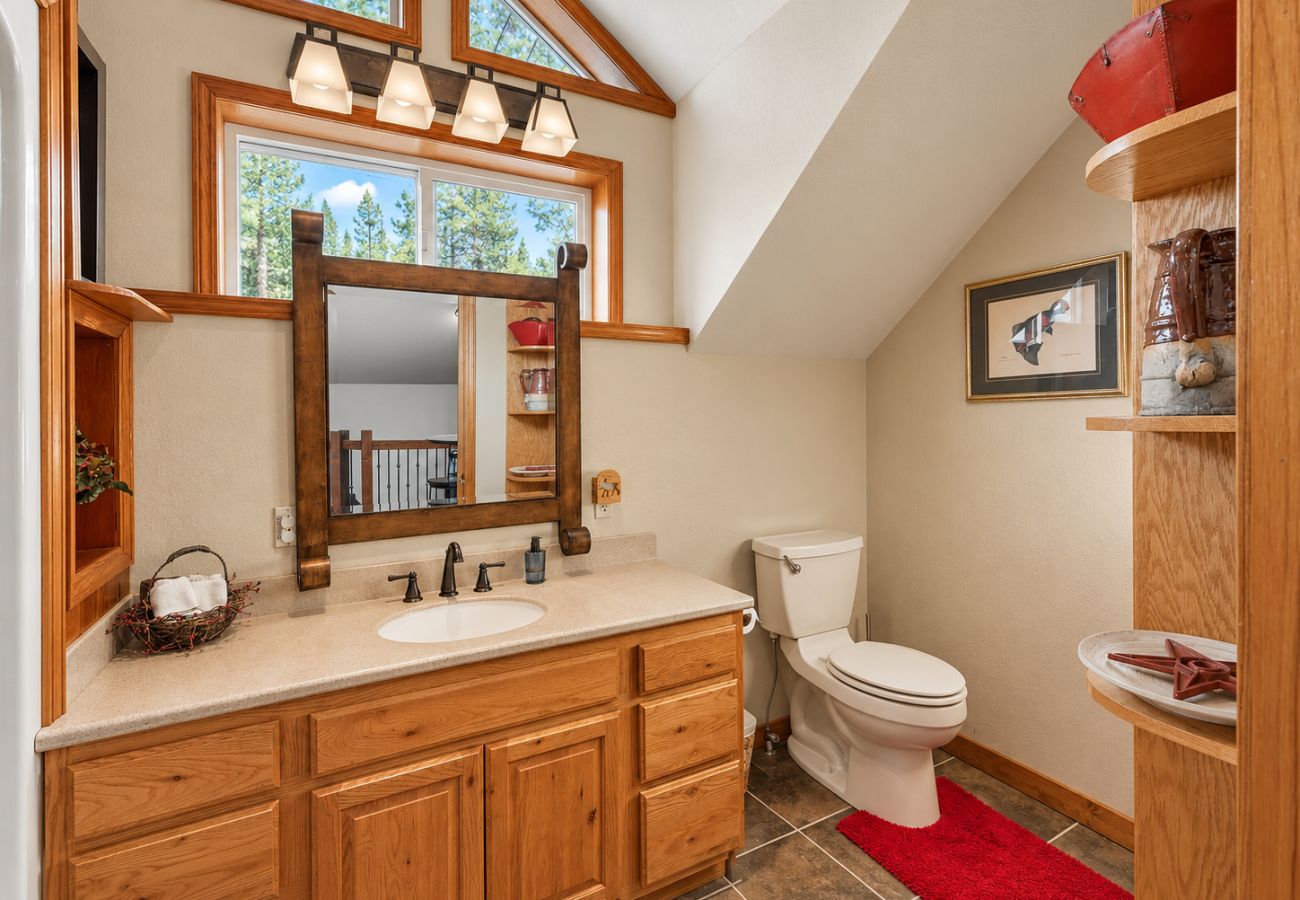 Cabin in Anaconda - Quiet Pintler Getaway - Minutes from Georgetown!