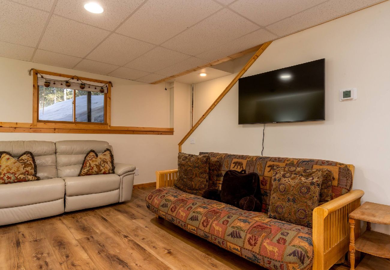 House in Anaconda - Lakeview Getaway at Georgetown Lake 