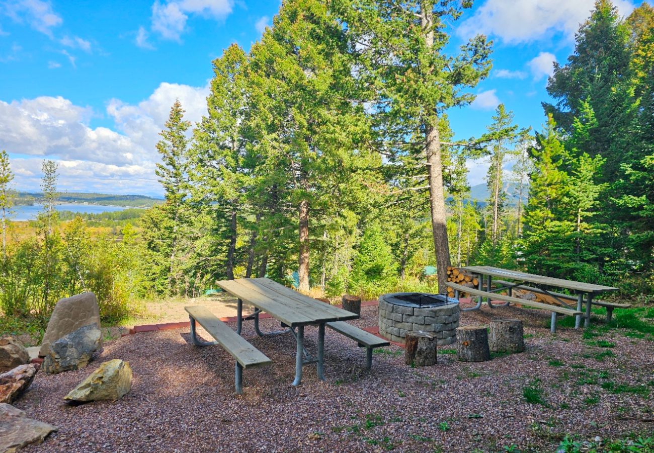 House in Anaconda - Lakeview Getaway at Georgetown Lake 