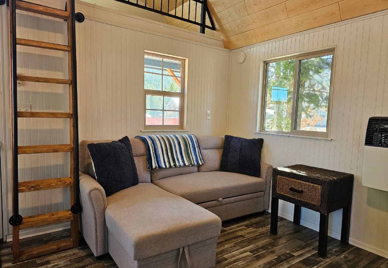 Cabin in Anaconda - Whispering Pines Hideaway 