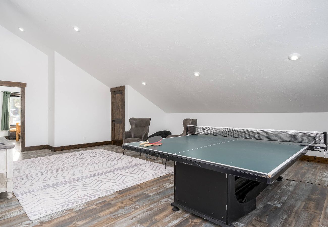 House in Anaconda - Serene Escape - Family Fun at Georgetown Lake! 