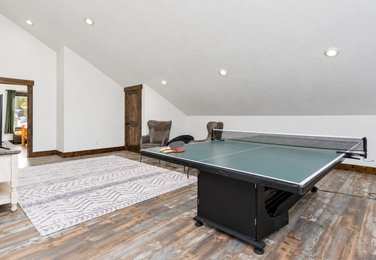 House in Anaconda - Serene Escape - Family Fun at Georgetown Lake!