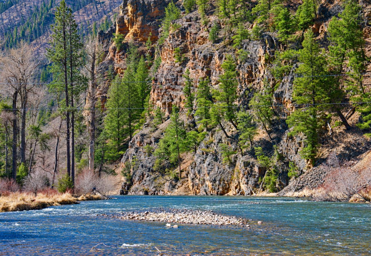 Cabin in Philipsburg - Cozy Rock Creek Cabin - Fly Fisher´s Retreat