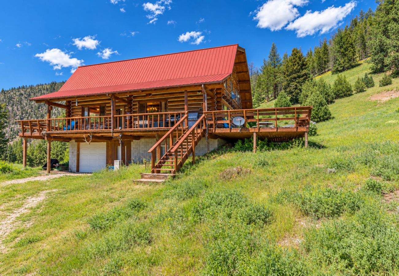 Cabin in Philipsburg - Rock Creek Cabin Hideaway with Stunning Views!