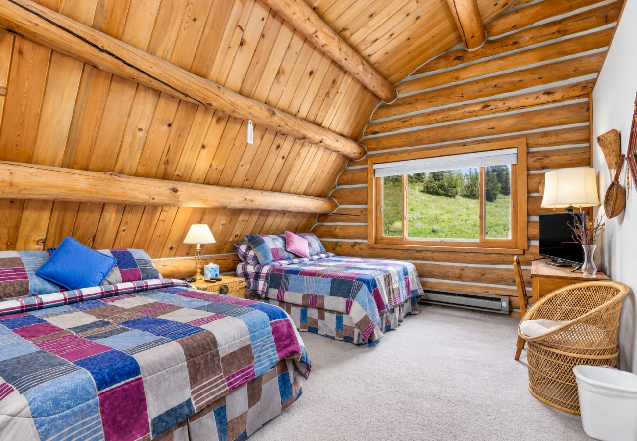 Cabin in Philipsburg - Rock Creek Cabin Hideaway with Stunning Views!