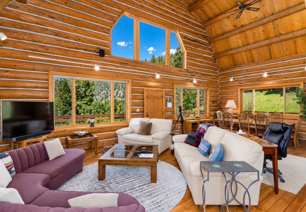 Cabin in Philipsburg - Rock Creek Cabin Hideaway with Stunning Views!