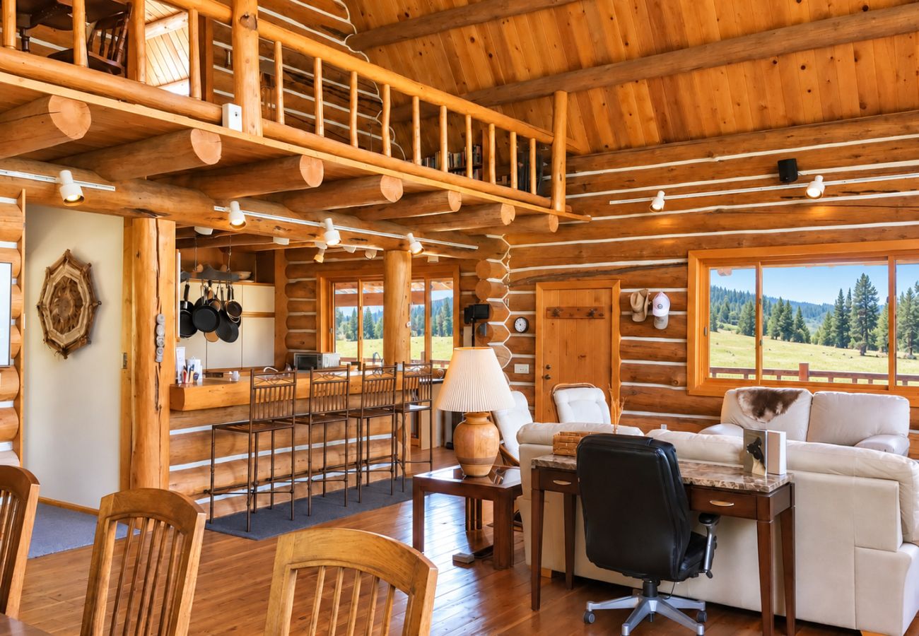 Cabin in Philipsburg - Rock Creek Cabin Hideaway with Stunning Views!