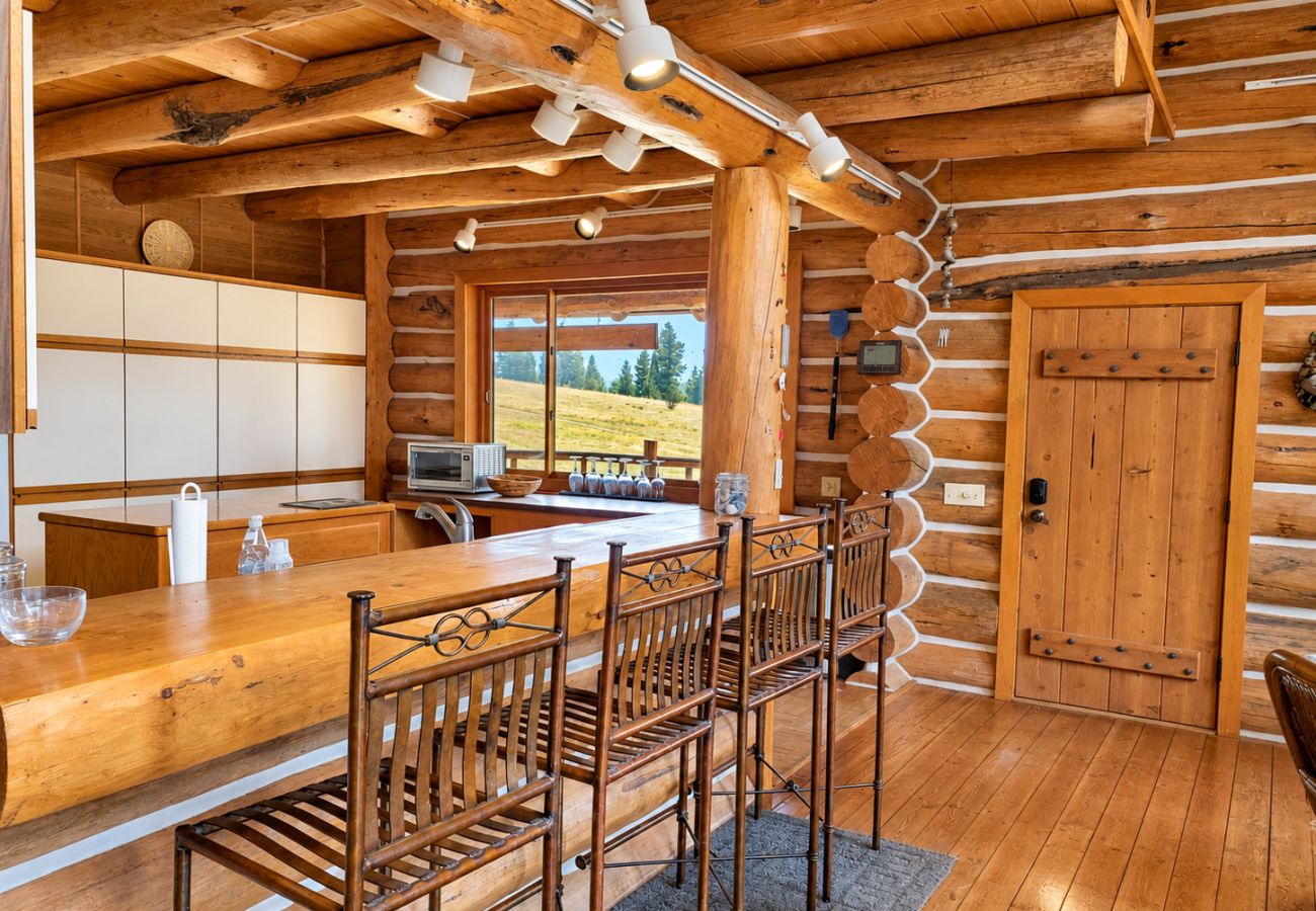 Cabin in Philipsburg - Rock Creek Cabin Hideaway with Stunning Views!