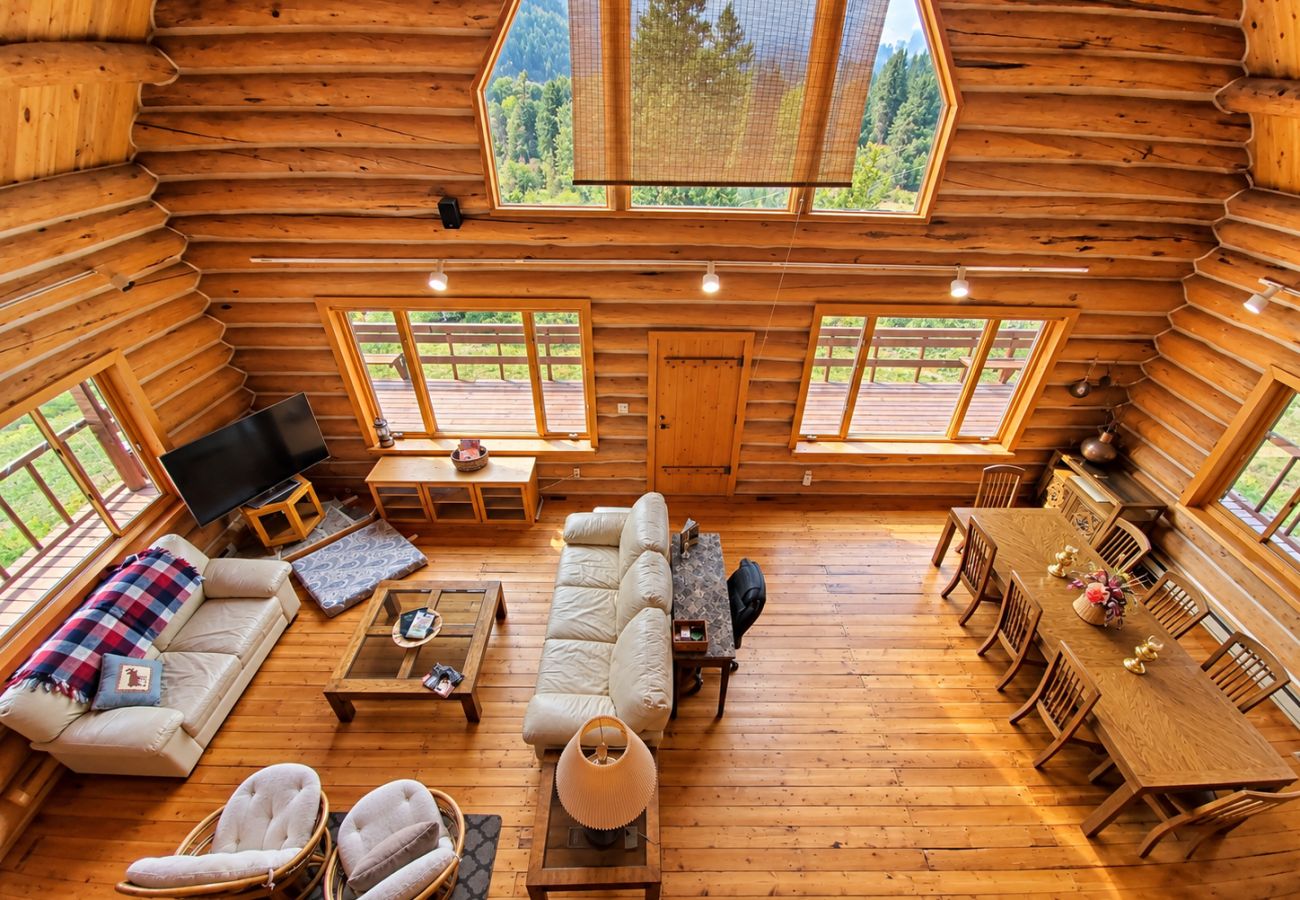 Cabin in Philipsburg - Rock Creek Cabin Hideaway with Stunning Views!