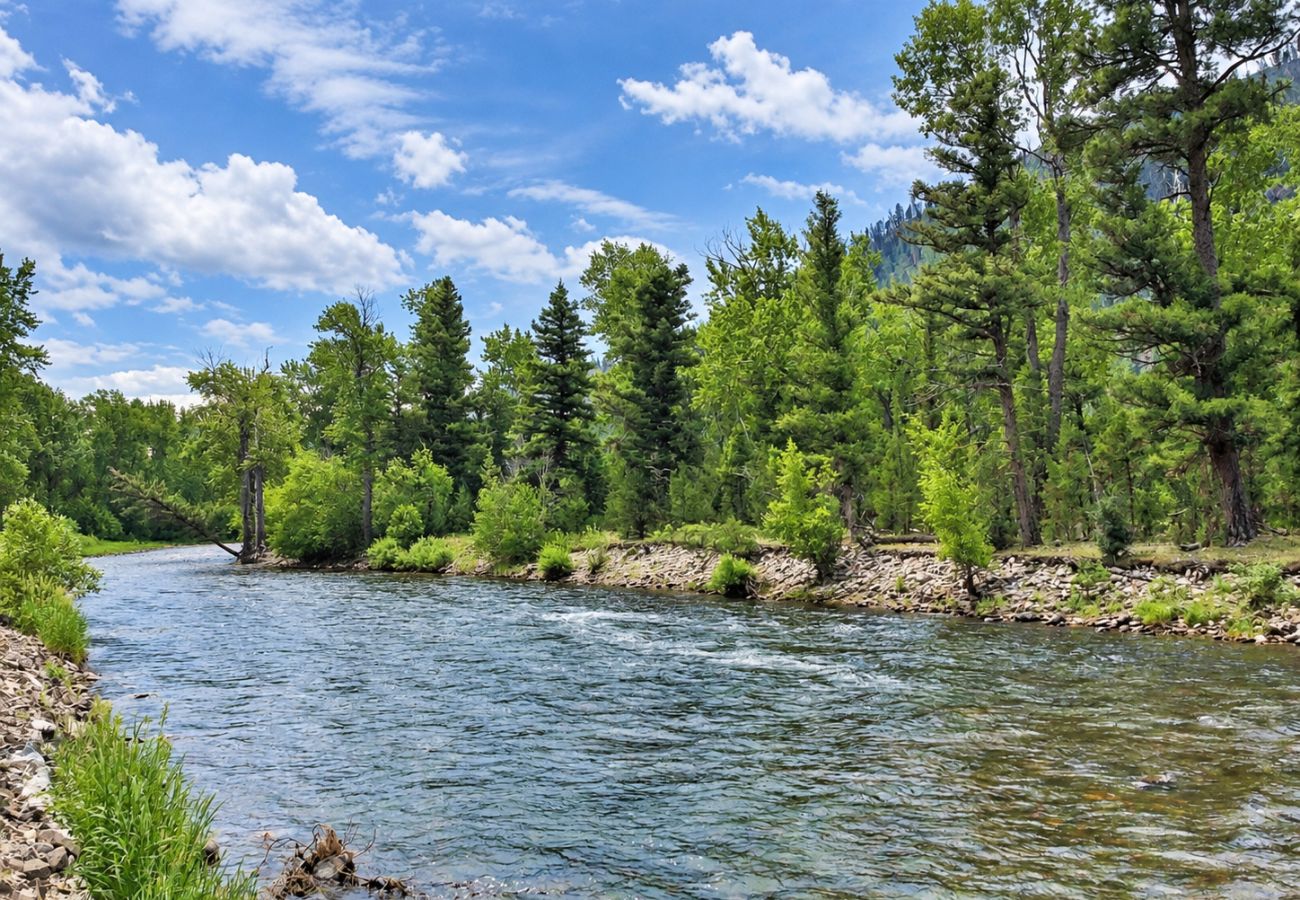 Cabin in Philipsburg - Rock Creek Cabin Hideaway with Stunning Views!