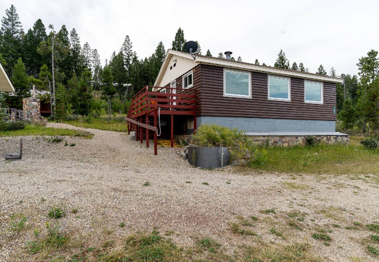 Cabin in Anaconda - Diamond R Bivy - Discovery & Lake Views! 
