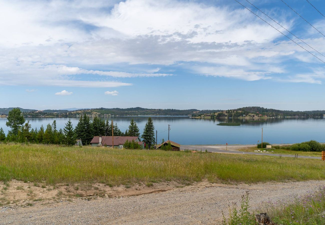 Cabin in Anaconda - Diamond R Bivy - Discovery & Lake Views! 