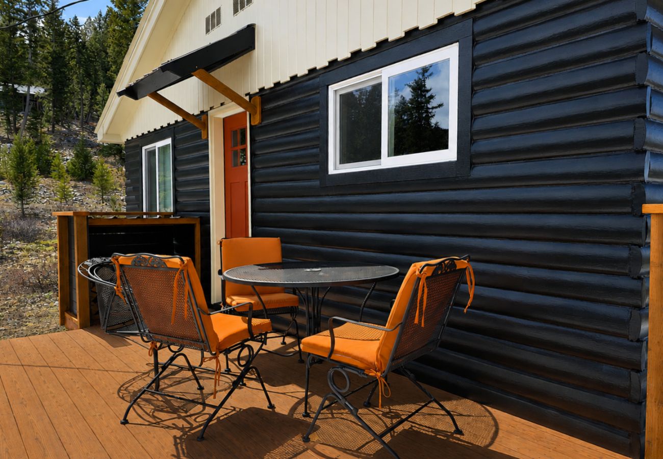 Cabin in Anaconda - Diamond R Bivy - Discovery & Lake Views! 