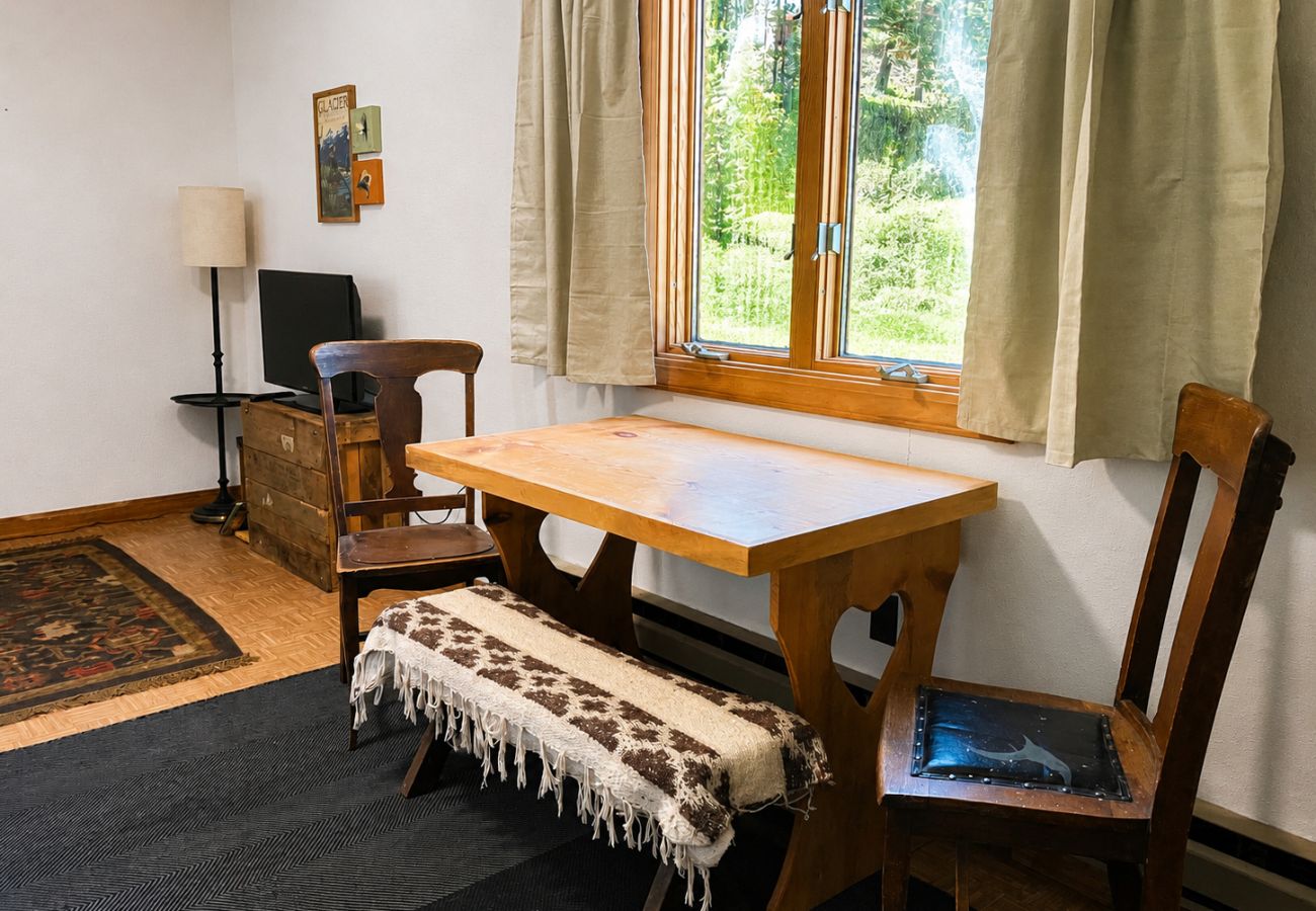Cabin in Anaconda - Diamond R Bivy - Discovery & Lake Views!