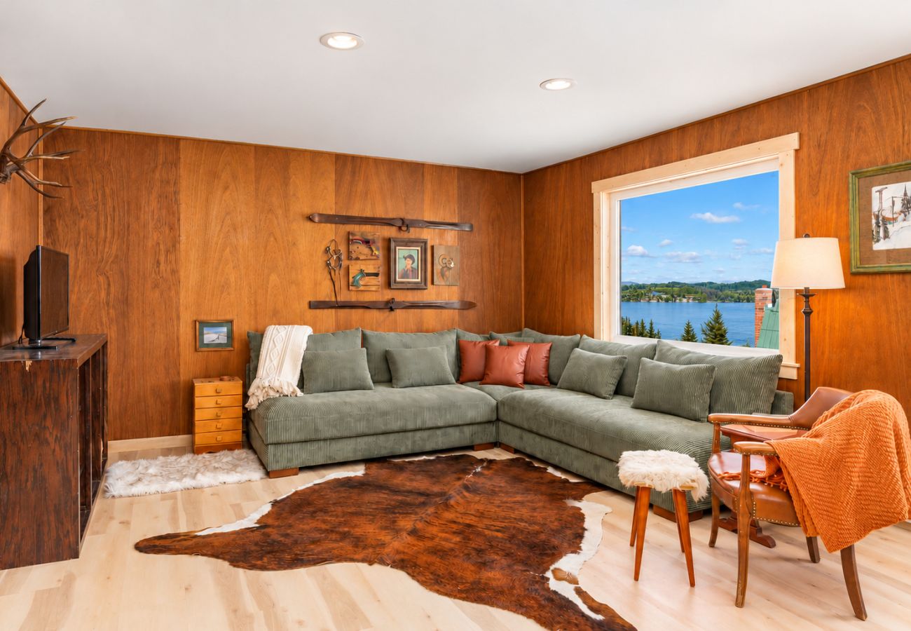 Cabin in Anaconda - Diamond R Bivy - Discovery & Lake Views!