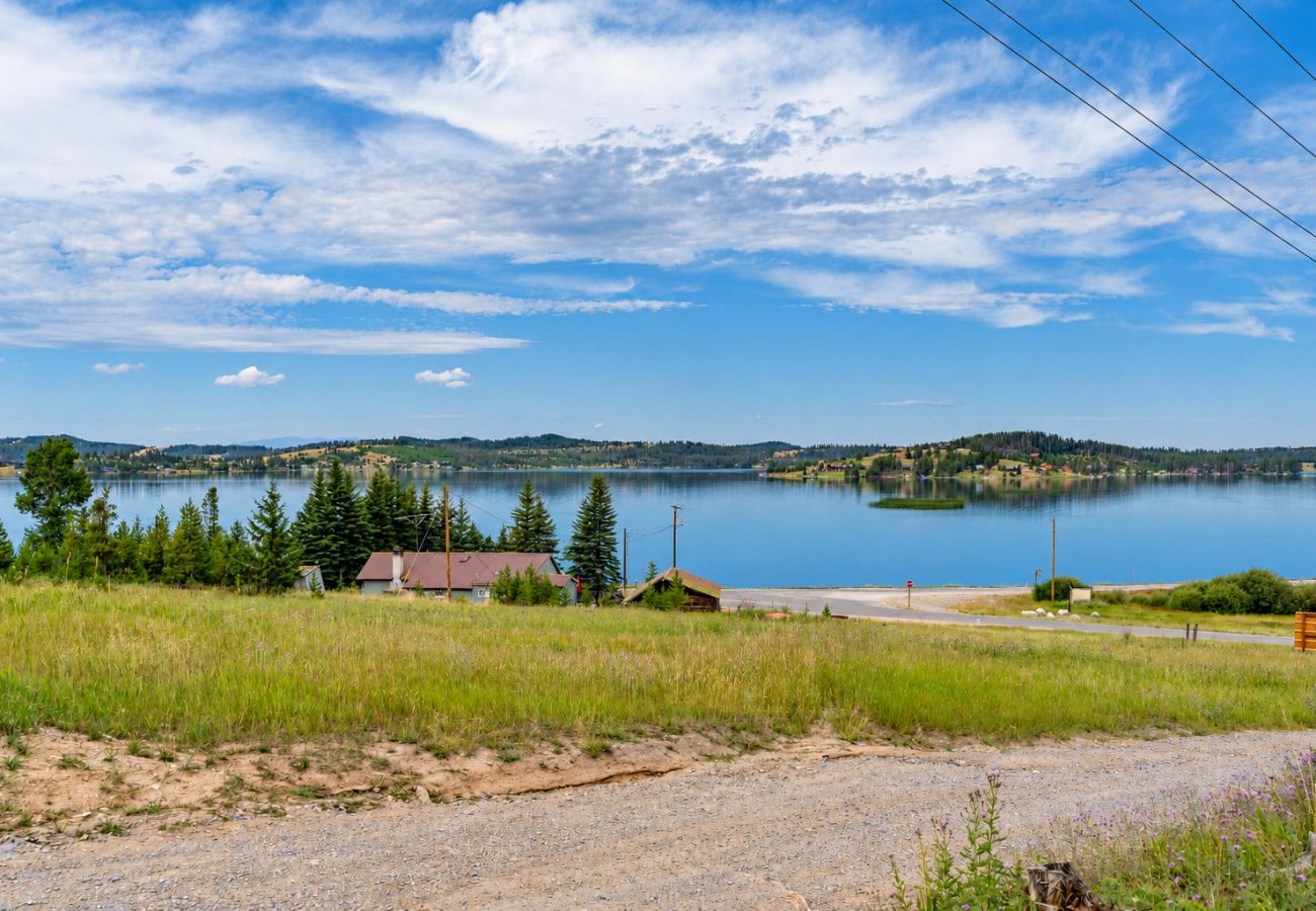 Cabin in Anaconda - Diamond R Bivy - Discovery & Lake Views!