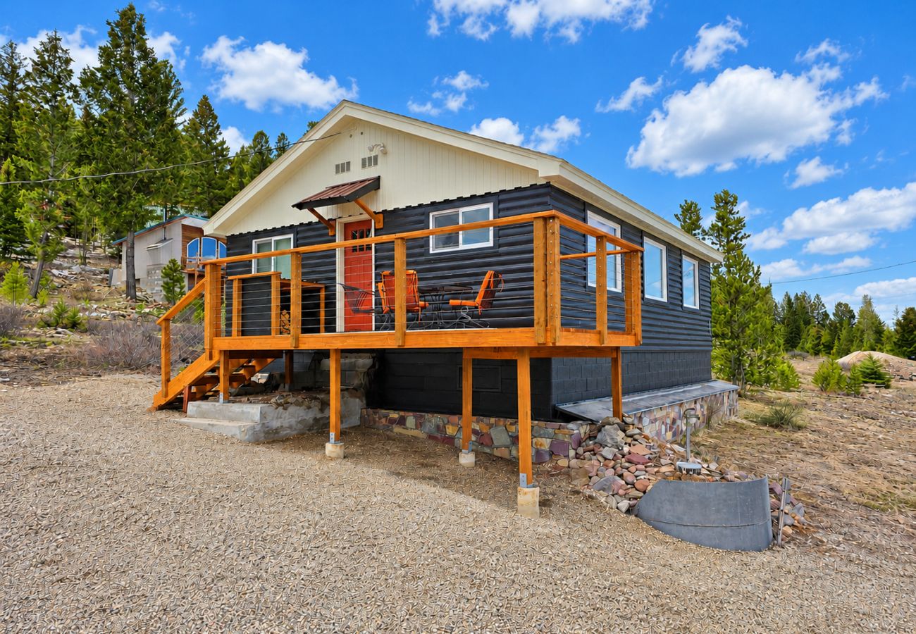 Cabin in Anaconda - Diamond R Bivy - Discovery & Lake Views!