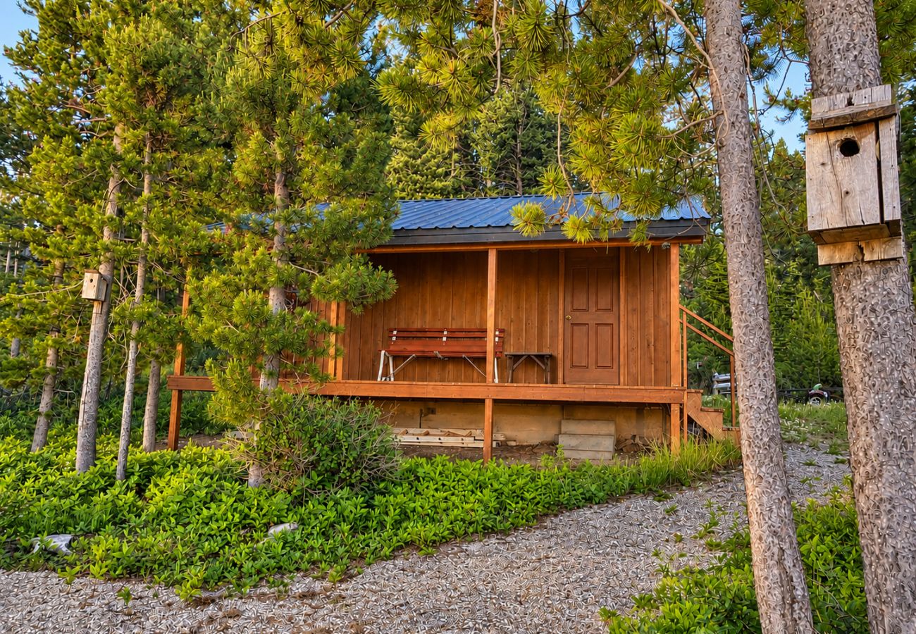 Cabin in Anaconda - Diamond R Bivy - Discovery & Lake Views!