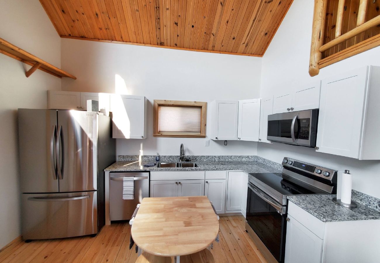 Cabin in Philipsburg - Close to Rock Creek! - Updated cabin on 40 acres! 