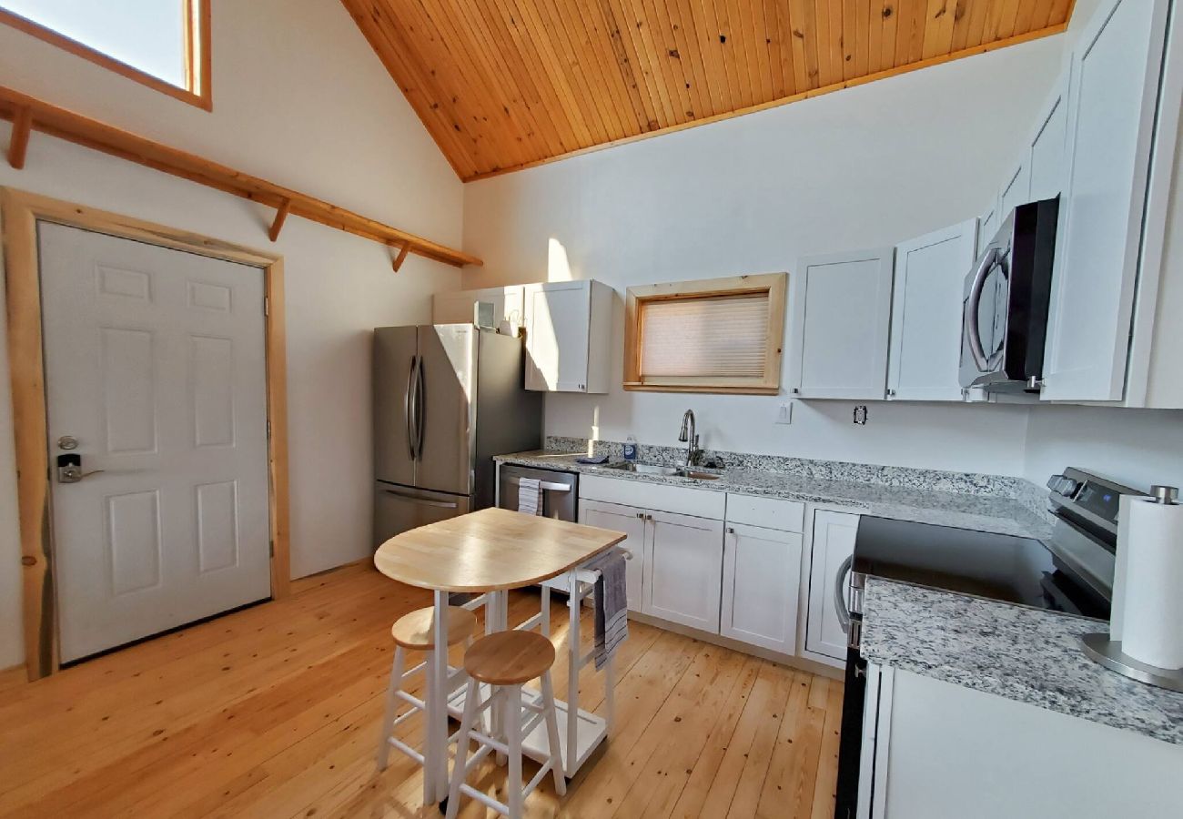 Cabin in Philipsburg - Close to Rock Creek! - Updated cabin on 40 acres! 