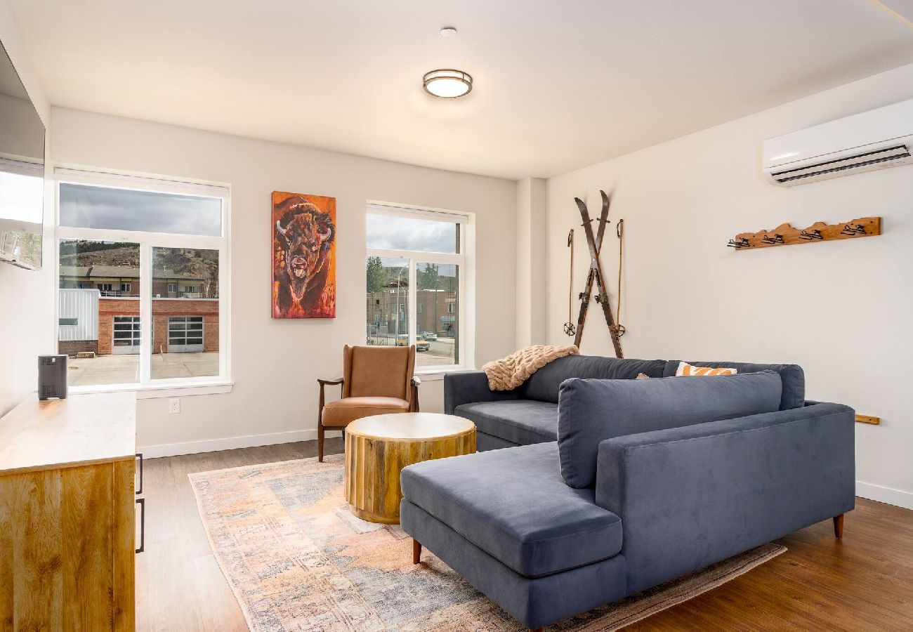 Condominium in Anaconda - Convenient & Modern Condo Living 