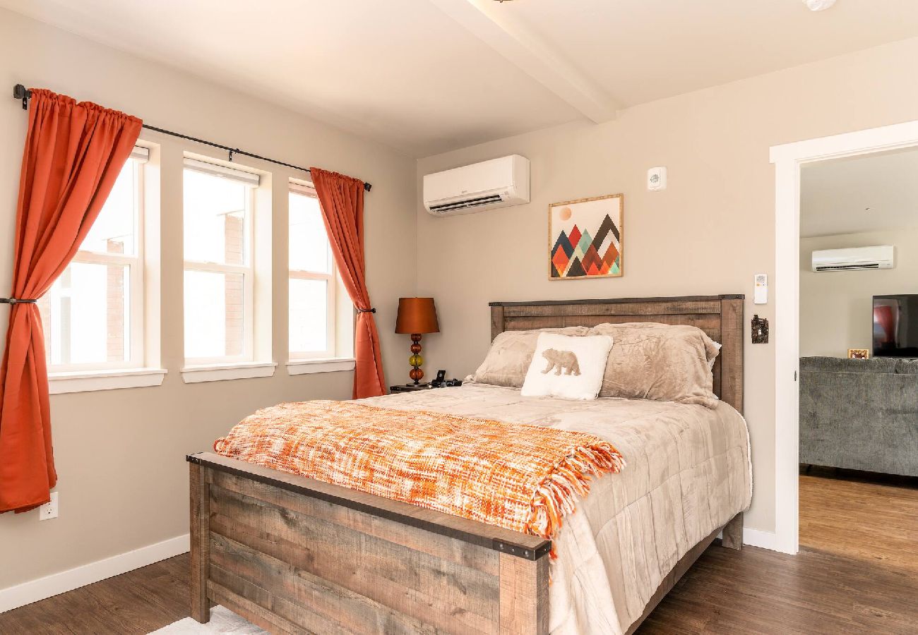 Condominium in Anaconda - 2BD/2BA Parks Place Condo 