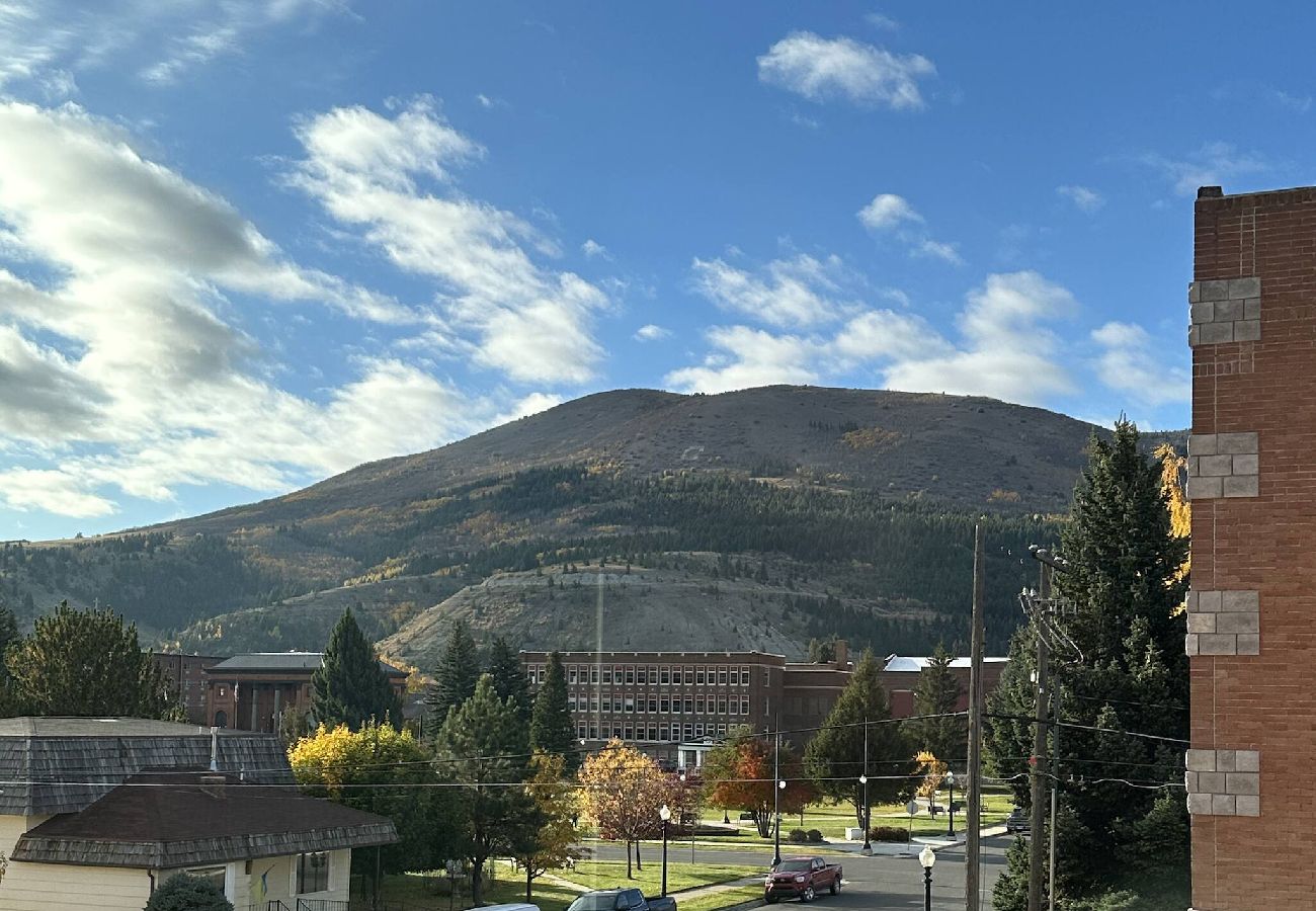 Condominium in Anaconda - 2BD/2BA Parks Place Condo 