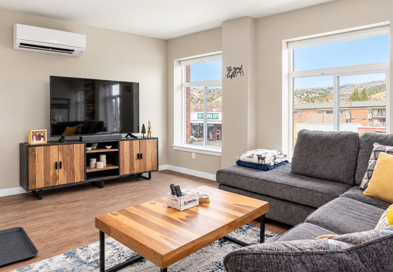 Condominium in Anaconda - 2BD/2BA Parks Place Condo
