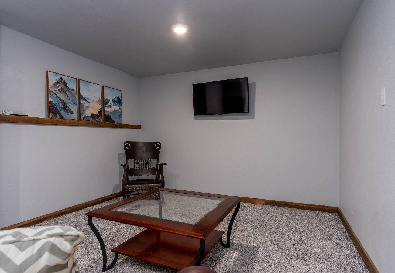 House in Anaconda - Spacious & Modern Anaconda Home 