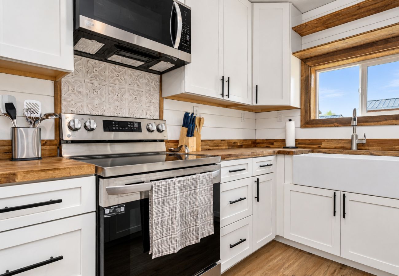House in Anaconda - Spacious & Modern Anaconda Home